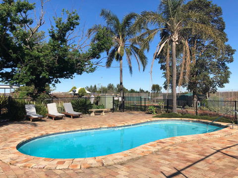 Hunter Oasis - Tourism Brisbane 11