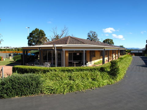 Hunter Oasis - Tourism Brisbane 13