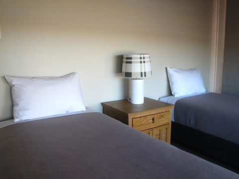 Hunter Oasis - Tourism Brisbane 1