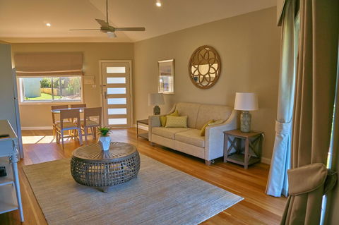 Hunter Oasis - Tourism Brisbane 12