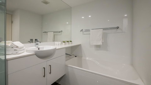 Byron Quarter Apartments - Brisbane Tourism 35