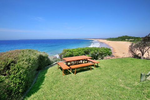 Neptune I Absolute Beachfront I Stunning Views - Brisbane Tourism 32