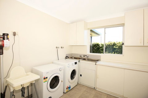 Neptune I Absolute Beachfront I Stunning Views - Brisbane Tourism 25