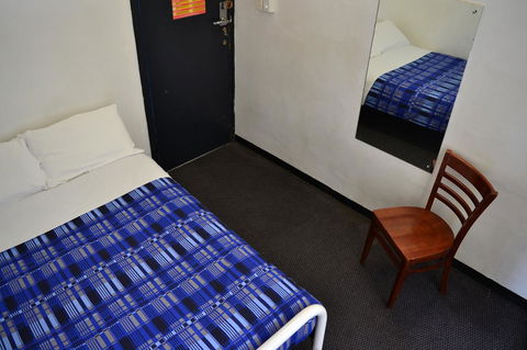 Maze Backpackers - Sydney - Tourism Brisbane 8
