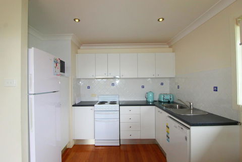 Anglesea, 17 Hodgson Street - Tourism Brisbane 3