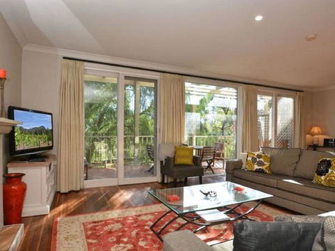 Villa 3br Chianti Villa Located Within Cypress Lakes Resort - Tourism Brisbane 0