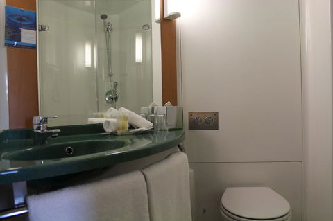 Ibis Newcastle - Tourism Brisbane 12