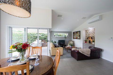 Armidale Cottage - House 2 - Tourism Brisbane 20