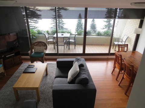 Manly Paradise Motel & Apartments - Tourism Brisbane 27