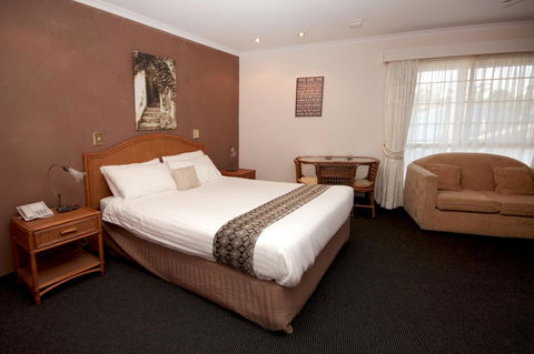 Sapphire Waters Motor Inn - Tourism Brisbane 8
