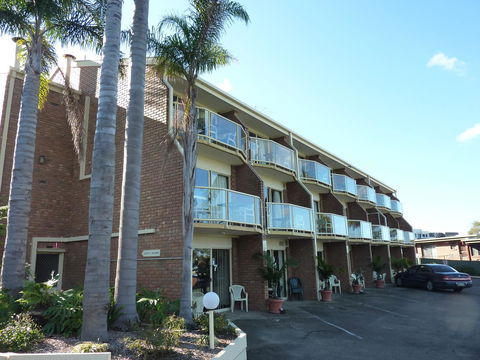 Sapphire Waters Motor Inn - Tourism Brisbane 34
