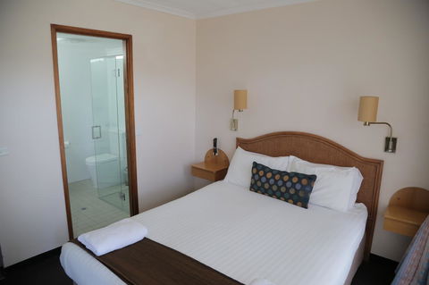 Sapphire Waters Motor Inn - Tourism Brisbane 29