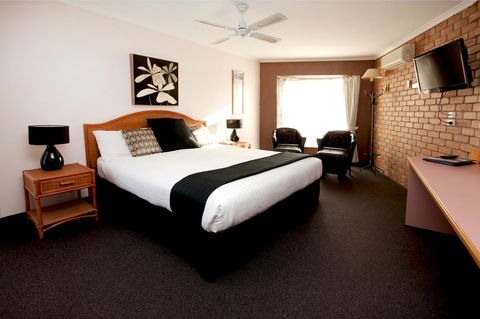 Sapphire Waters Motor Inn - Tourism Brisbane 20