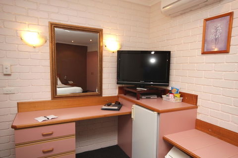 Sapphire Waters Motor Inn - Tourism Brisbane 9