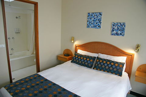Sapphire Waters Motor Inn - Tourism Brisbane 40