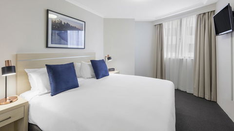 Oaks Sydney Castlereagh Suites - Tourism Brisbane 2