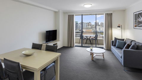 Oaks Sydney Castlereagh Suites - Tourism Brisbane 9