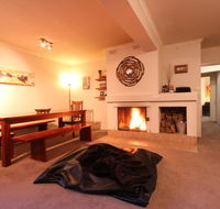 Full Circle Apartments - Brisbane Tourism