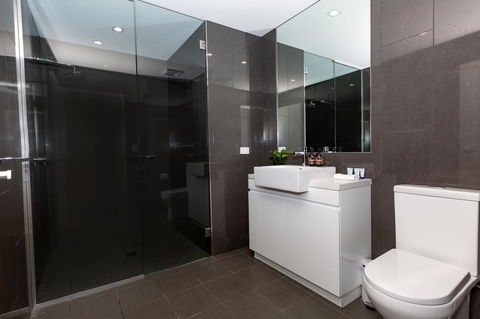 Brand New Executive Apartment - Tourism Brisbane 16