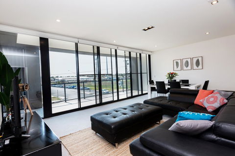 Brand New Executive Apartment - Tourism Brisbane 21