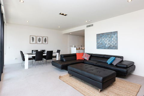 Brand New Executive Apartment - Tourism Brisbane 1