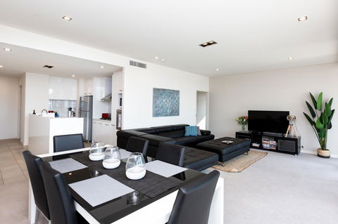 Brand New Executive Apartment - Tourism Brisbane 0