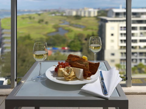Sage Hotel Wollongong - Brisbane Tourism 8