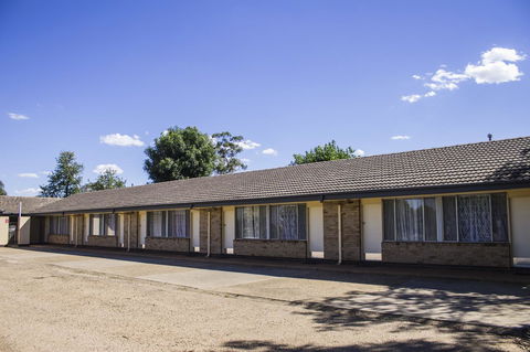 Allonville Gardens Motel - Tourism Brisbane 12