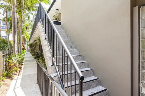 Julians Apartments - Tourism Brisbane 24