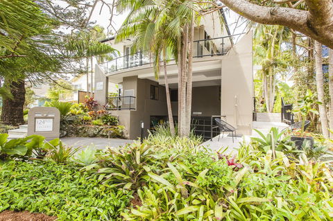 Julians Apartments - Tourism Brisbane 11