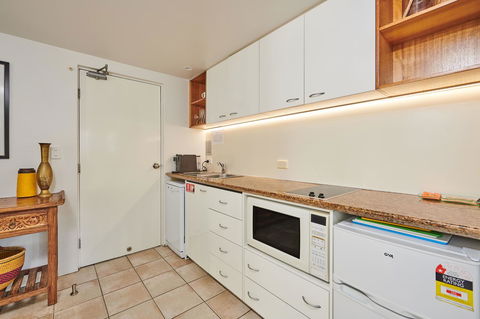 Julians Apartments - Tourism Brisbane 10