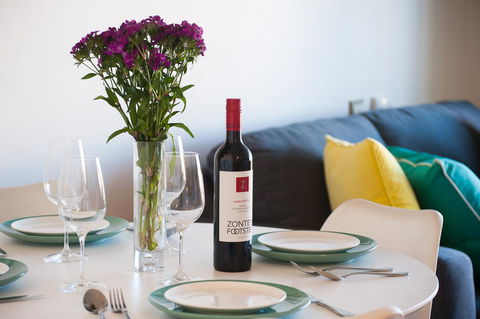 Waterview Beach Apartment - Brisbane Tourism 9