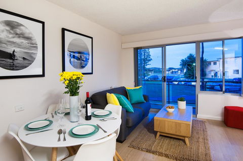 Waterview Beach Apartment - Brisbane Tourism 2