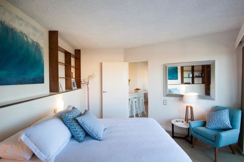 Waterview Beach Apartment - Brisbane Tourism 0