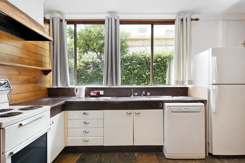 Designer Studios Manly - Tourism Brisbane 15