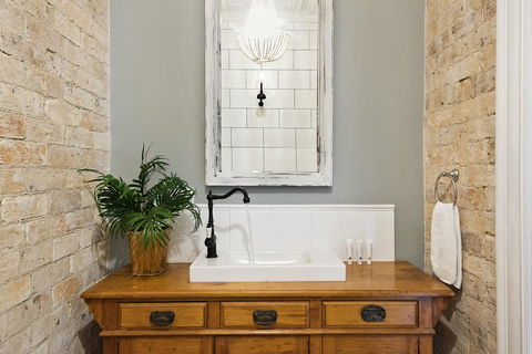 Designer Studios Manly - Tourism Brisbane 4