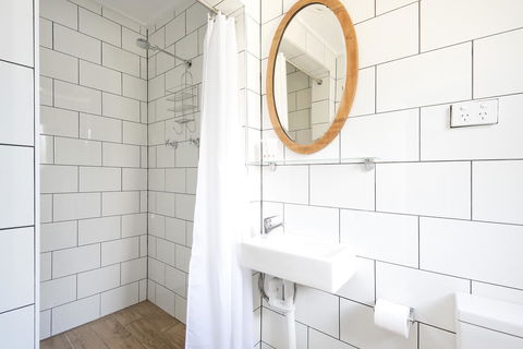 Designer Studios Manly - Tourism Brisbane 34