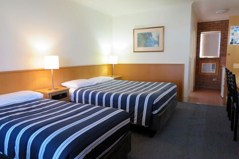 Summerhill Motor Inn - Tourism Brisbane 15