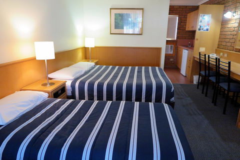 Summerhill Motor Inn - Tourism Brisbane 37