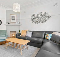 Seaspray - Manly beach apartment close to the sand - Tourism Brisbane