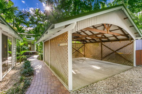 A Beach House At Byron - Tourism Brisbane 6