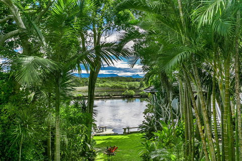 A Beach House At Byron - Tourism Brisbane 3