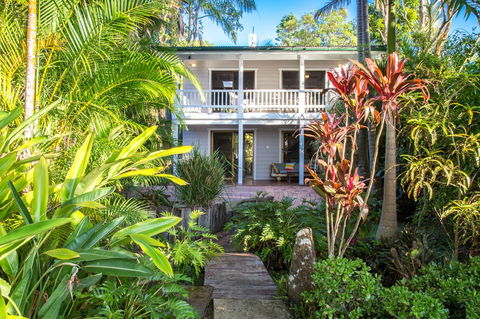 A Beach House At Byron - Tourism Brisbane 4