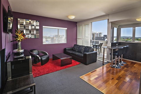 Honeysuckle Executive Apartments - Tourism Brisbane 14
