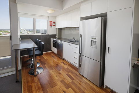 Honeysuckle Executive Apartments - Tourism Brisbane 4