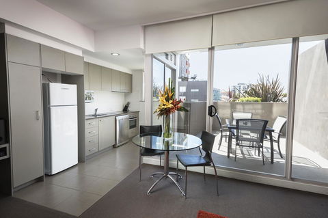 Honeysuckle Executive Apartments - Tourism Brisbane 6