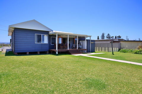 Glory @ Culburra - Absolute Beachfront - Pet & Family Friendly - Brisbane Tourism 22
