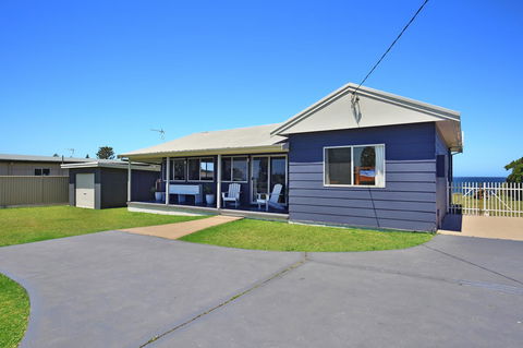 Glory @ Culburra - Absolute Beachfront - Pet & Family Friendly - Brisbane Tourism 17