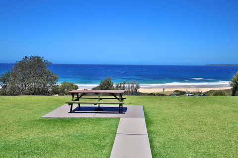 Glory @ Culburra - Absolute Beachfront - Pet & Family Friendly - Brisbane Tourism 14