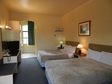 Prince Of Wales Hotel - Tourism Brisbane 3
